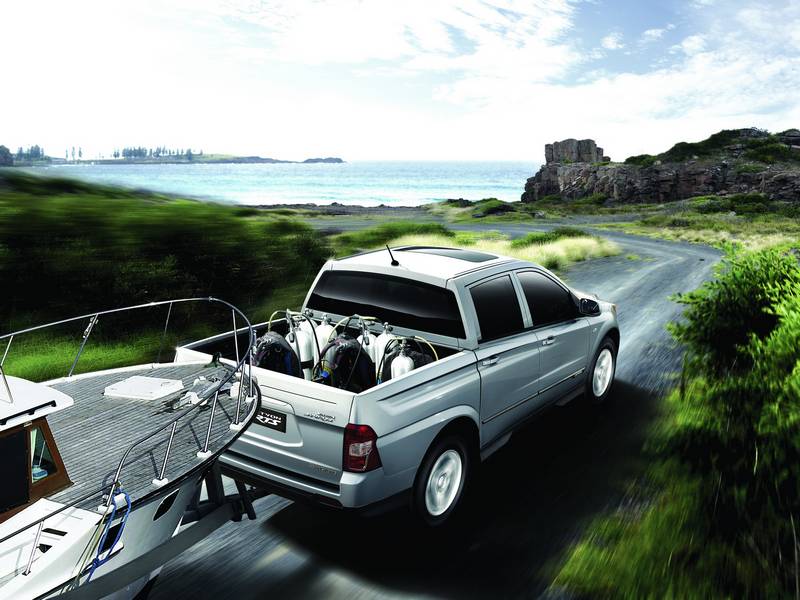 Фото автомобиля SsangYong Actyon Sports